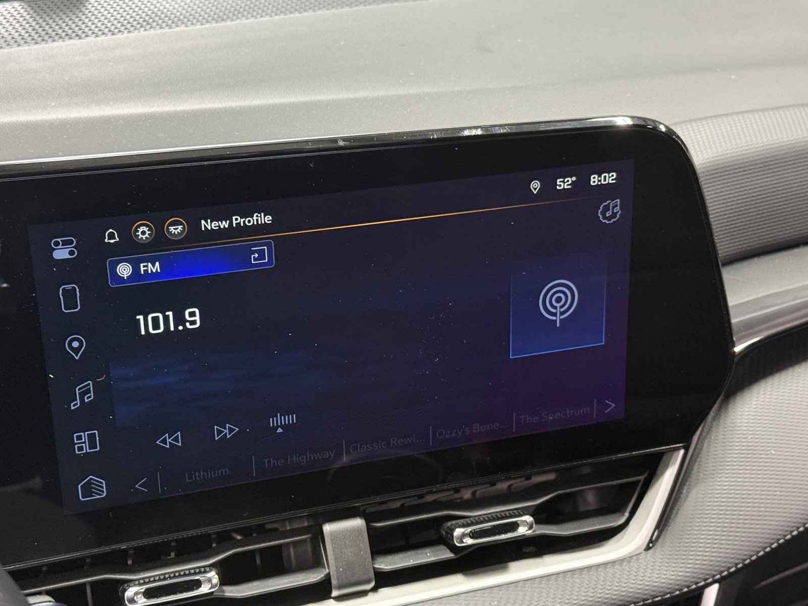 Thumbnail: 2025 Chevrolet Equinox - 4