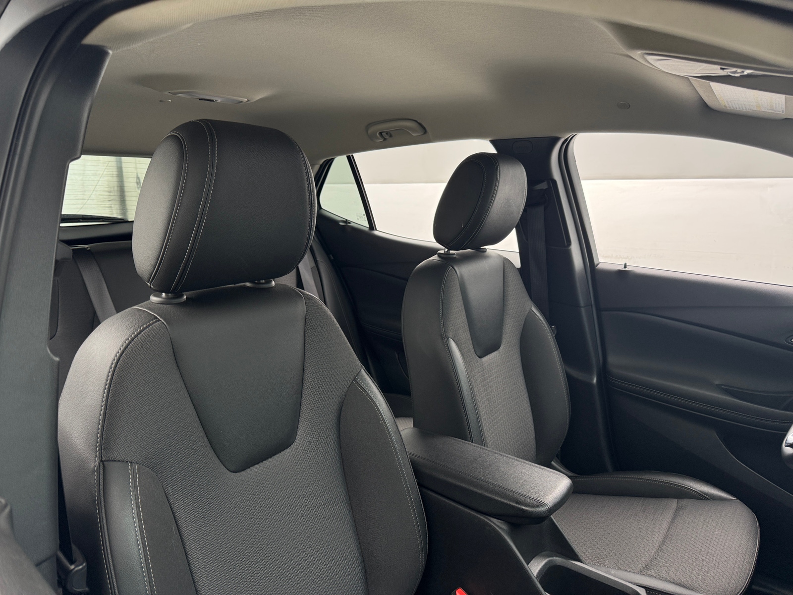 Thumbnail: 2025 Buick Encore GX - 2