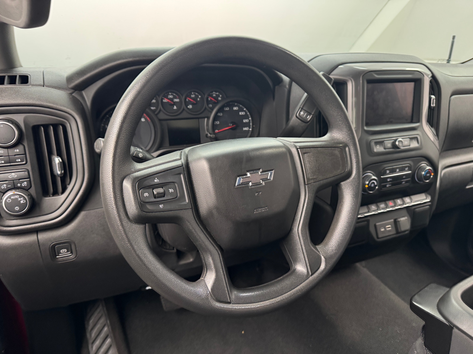 Thumbnail: 2022 Chevrolet Silverado 1500 - 5