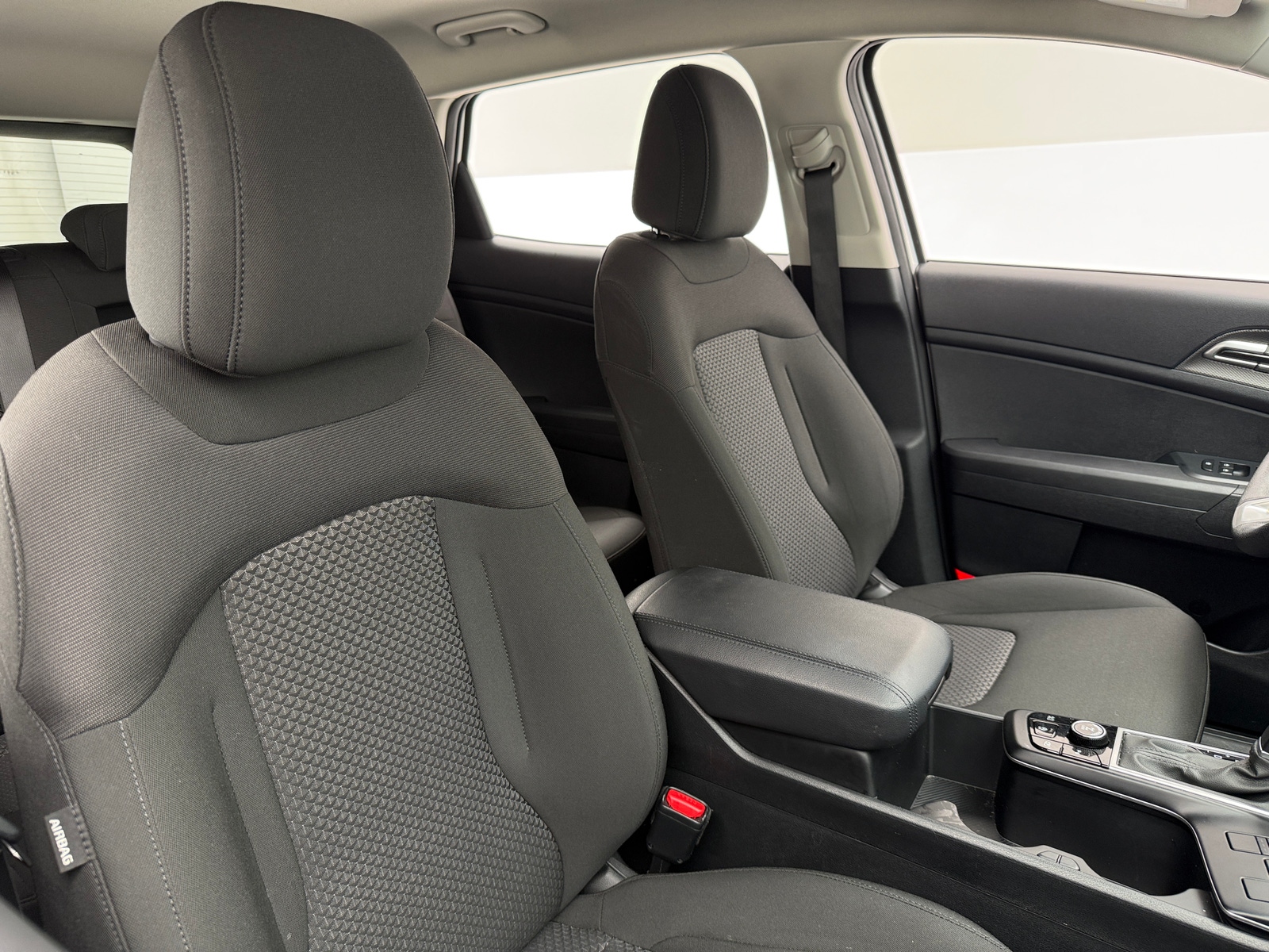 Thumbnail: 2025 Kia Sportage - 2