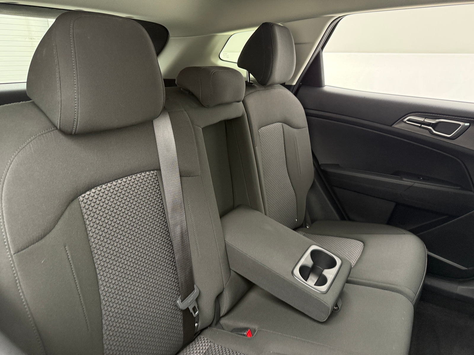 Thumbnail: 2025 Kia Sportage - 6