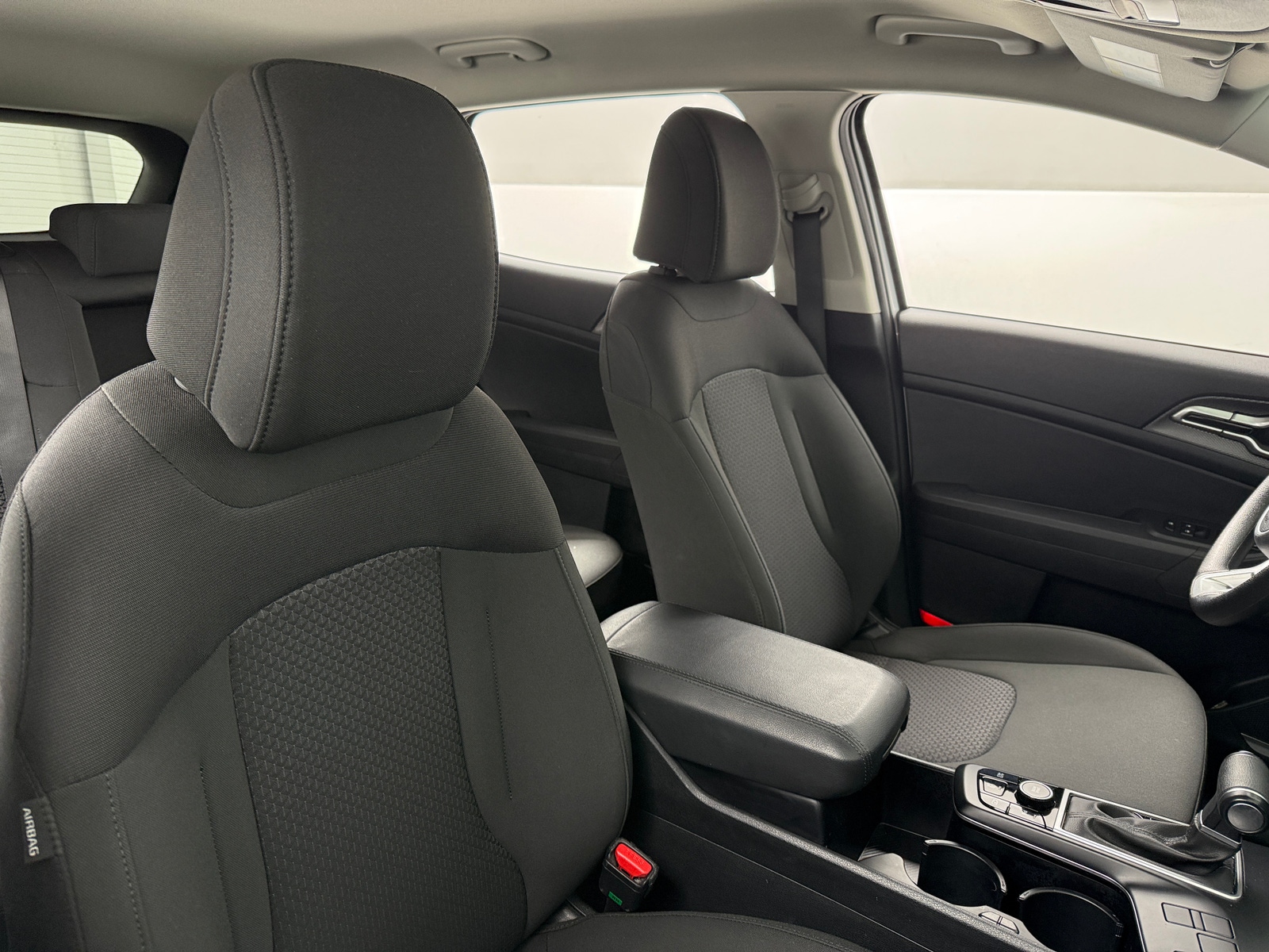 Thumbnail: 2025 Kia Sportage - 2