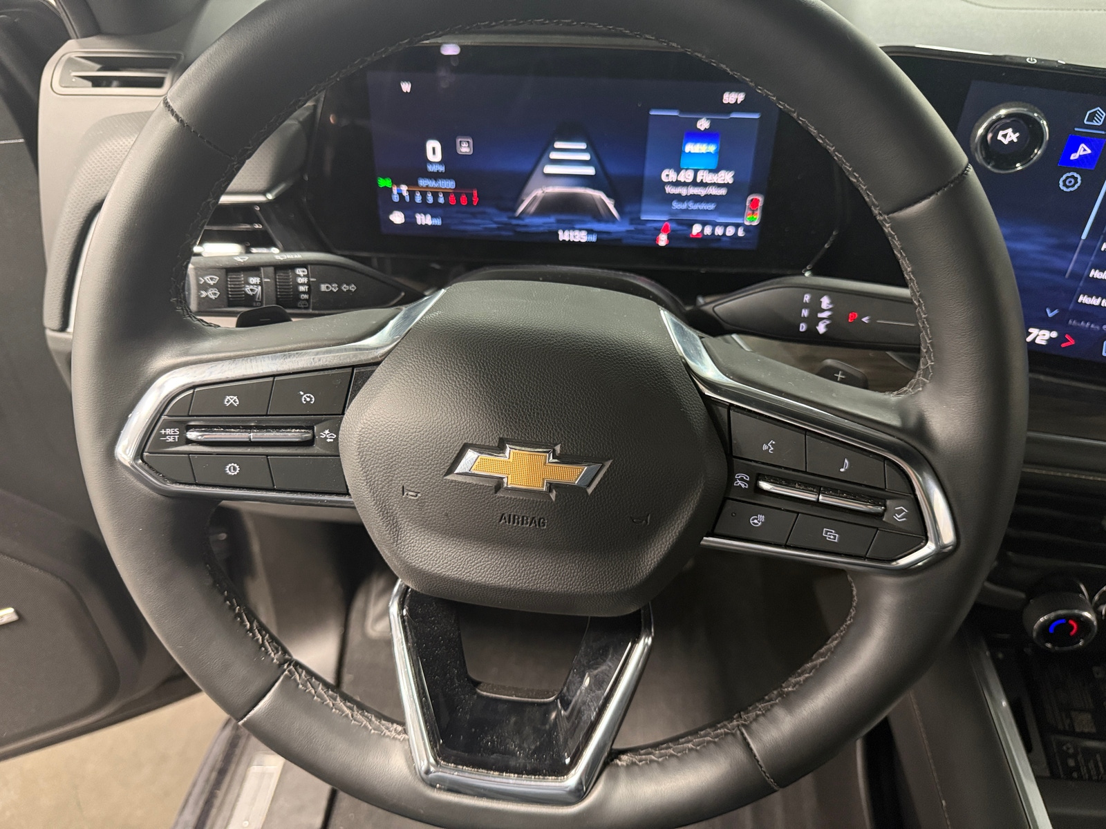 Thumbnail: 2025 Chevrolet Suburban - 4