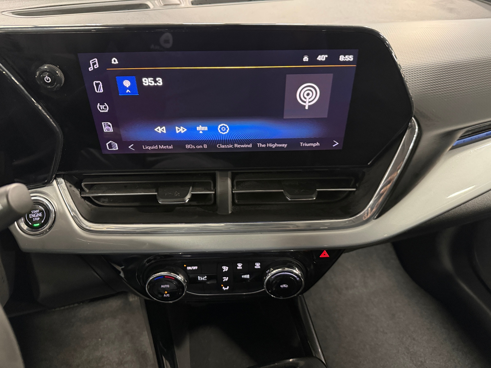 Thumbnail: 2025 Chevrolet Trax - 4