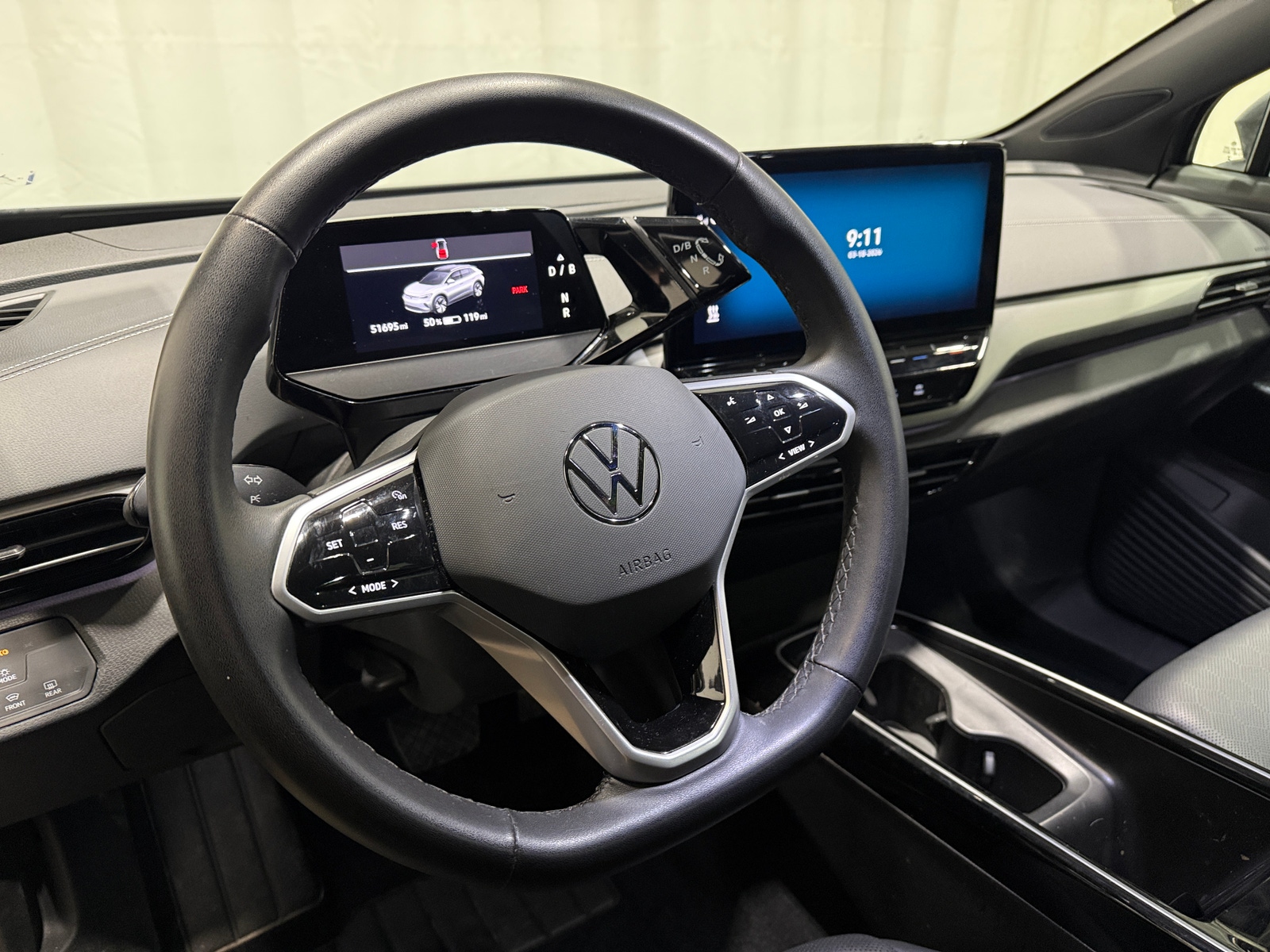 Thumbnail: 2023 Volkswagen ID.4 - 4