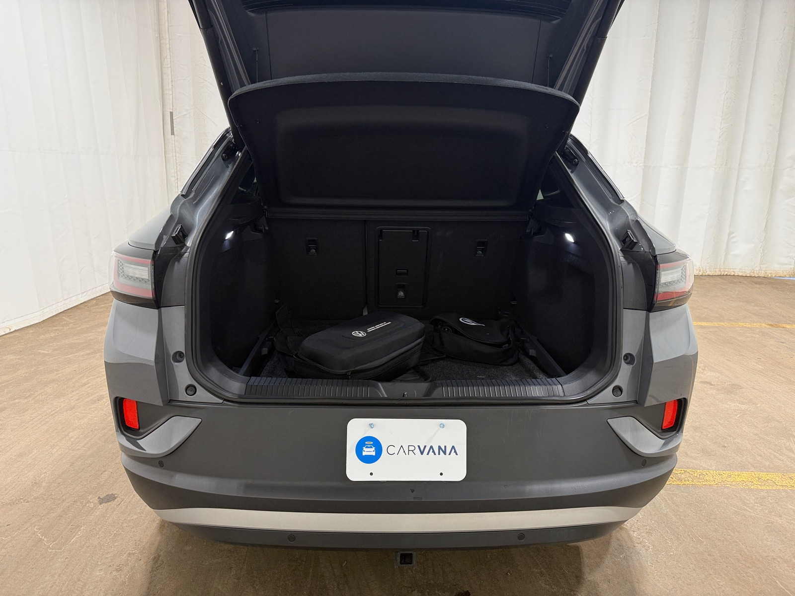 Thumbnail: 2023 Volkswagen ID.4 - 6