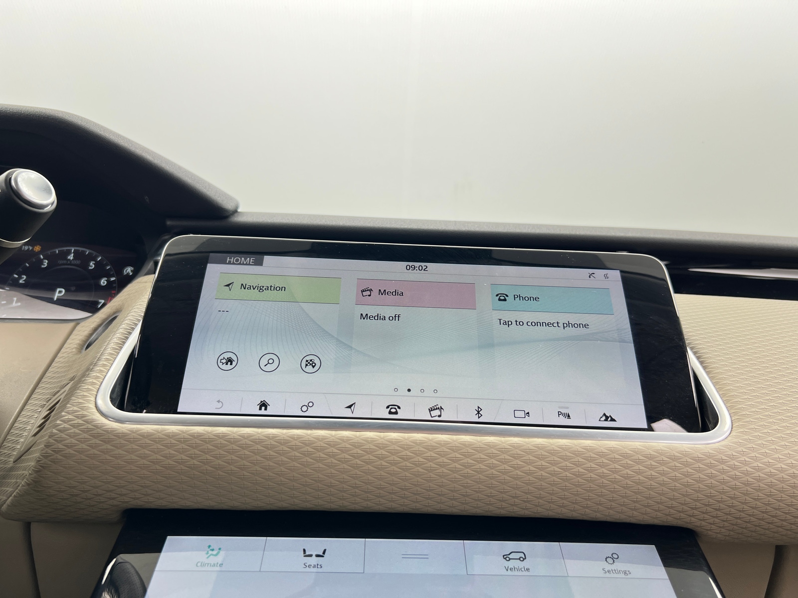 Thumbnail: 2019 Land Rover Range Rover Velar - 3