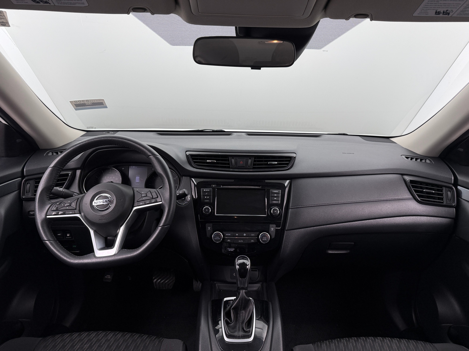 Thumbnail: 2019 Nissan Rogue - 3