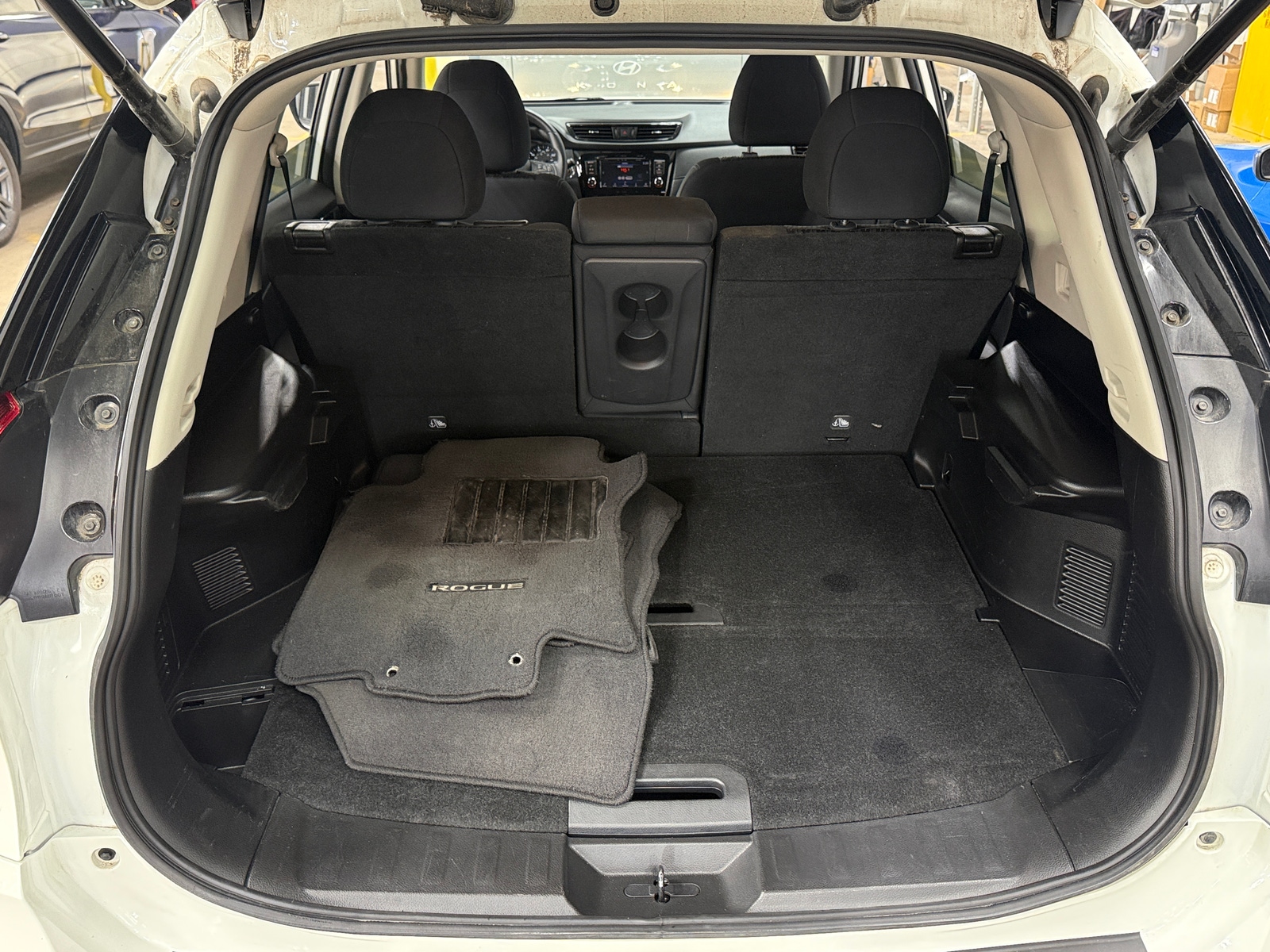 Thumbnail: 2019 Nissan Rogue - 7