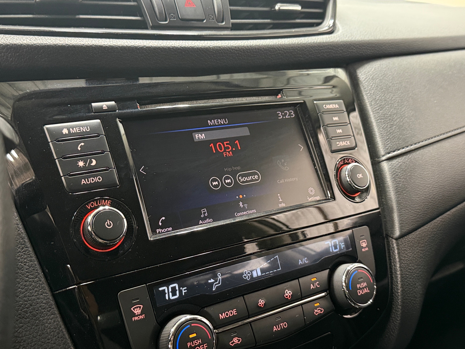 Thumbnail: 2019 Nissan Rogue - 4