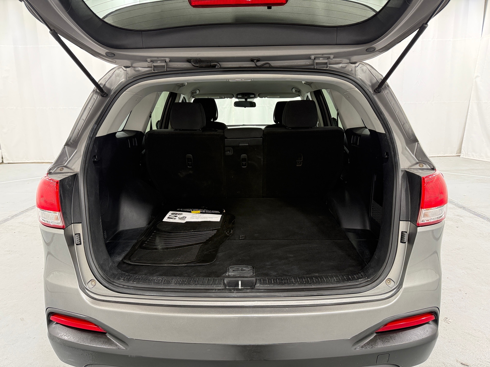 Thumbnail: 2016 Kia Sorento - 7