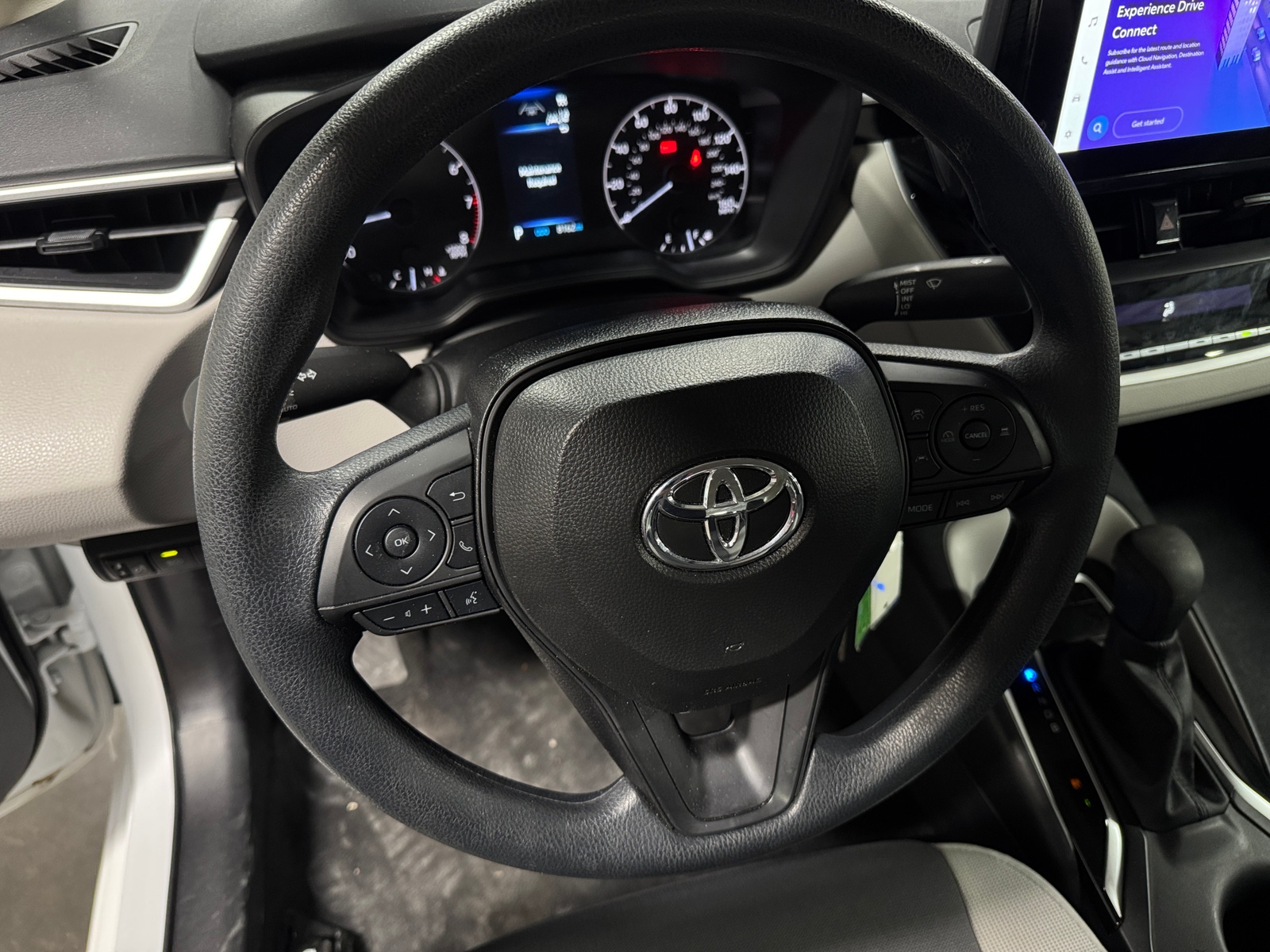 Thumbnail: 2025 Toyota Corolla - 5