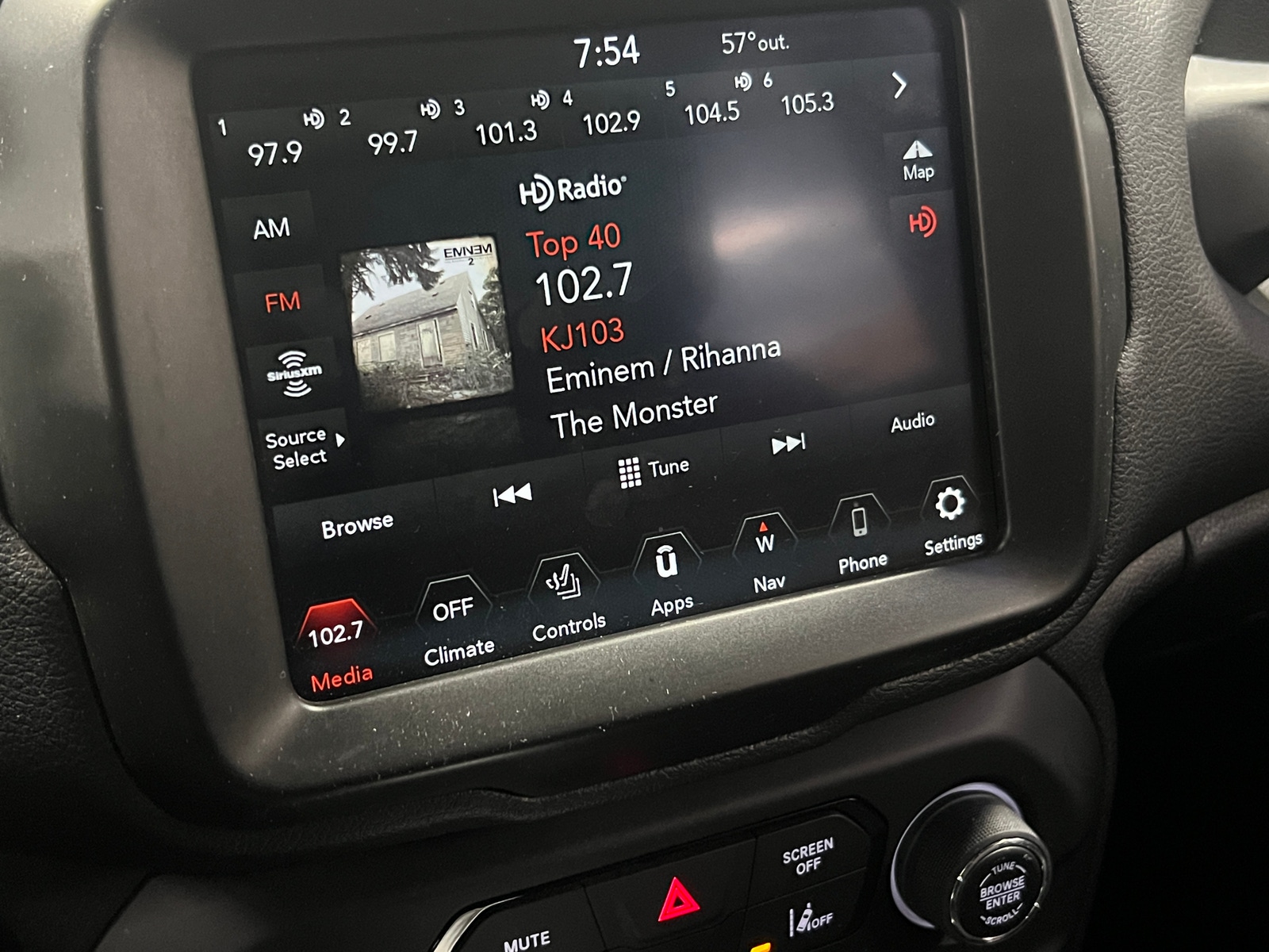 Thumbnail: 2022 Jeep Renegade - 4