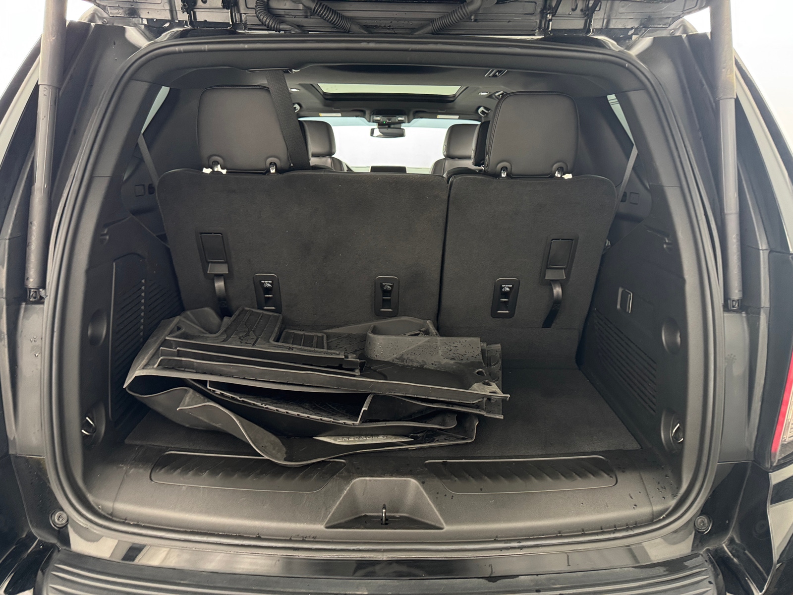 Thumbnail: 2023 Chevrolet Tahoe - 6