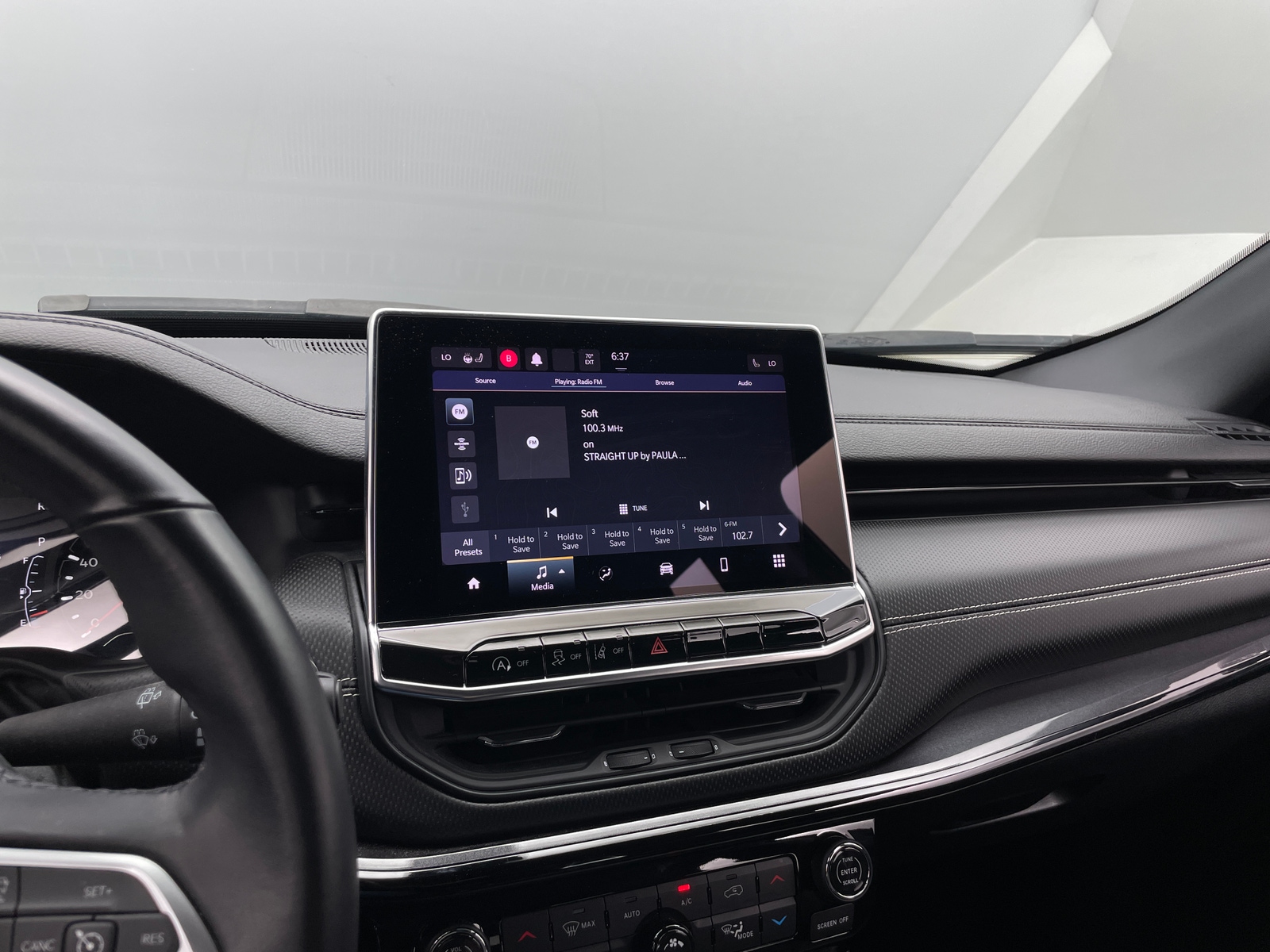 Thumbnail: 2022 Jeep Compass - 4