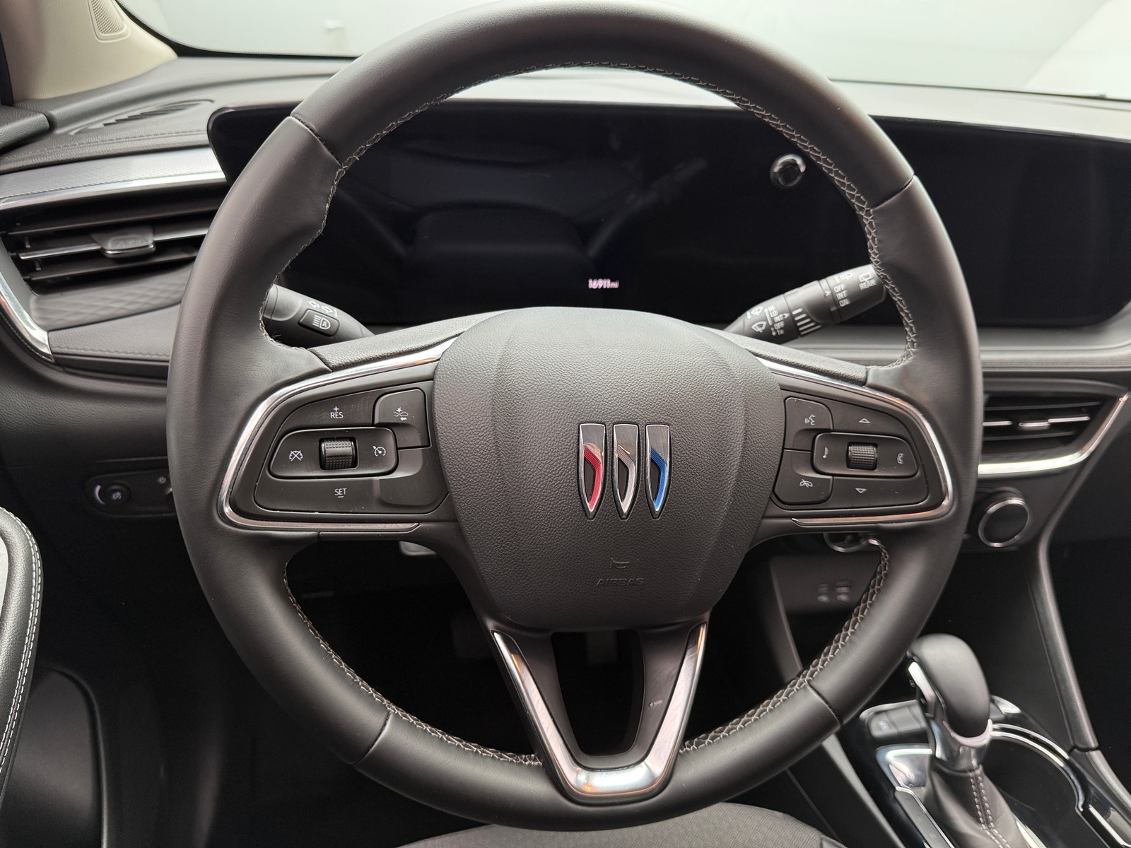 Thumbnail: 2025 Buick Encore GX - 4