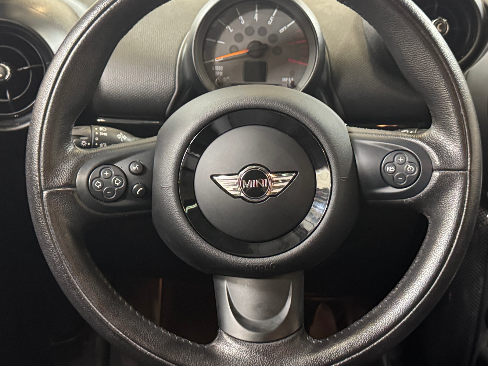 Thumbnail: 2016 MINI Cooper Paceman - 4