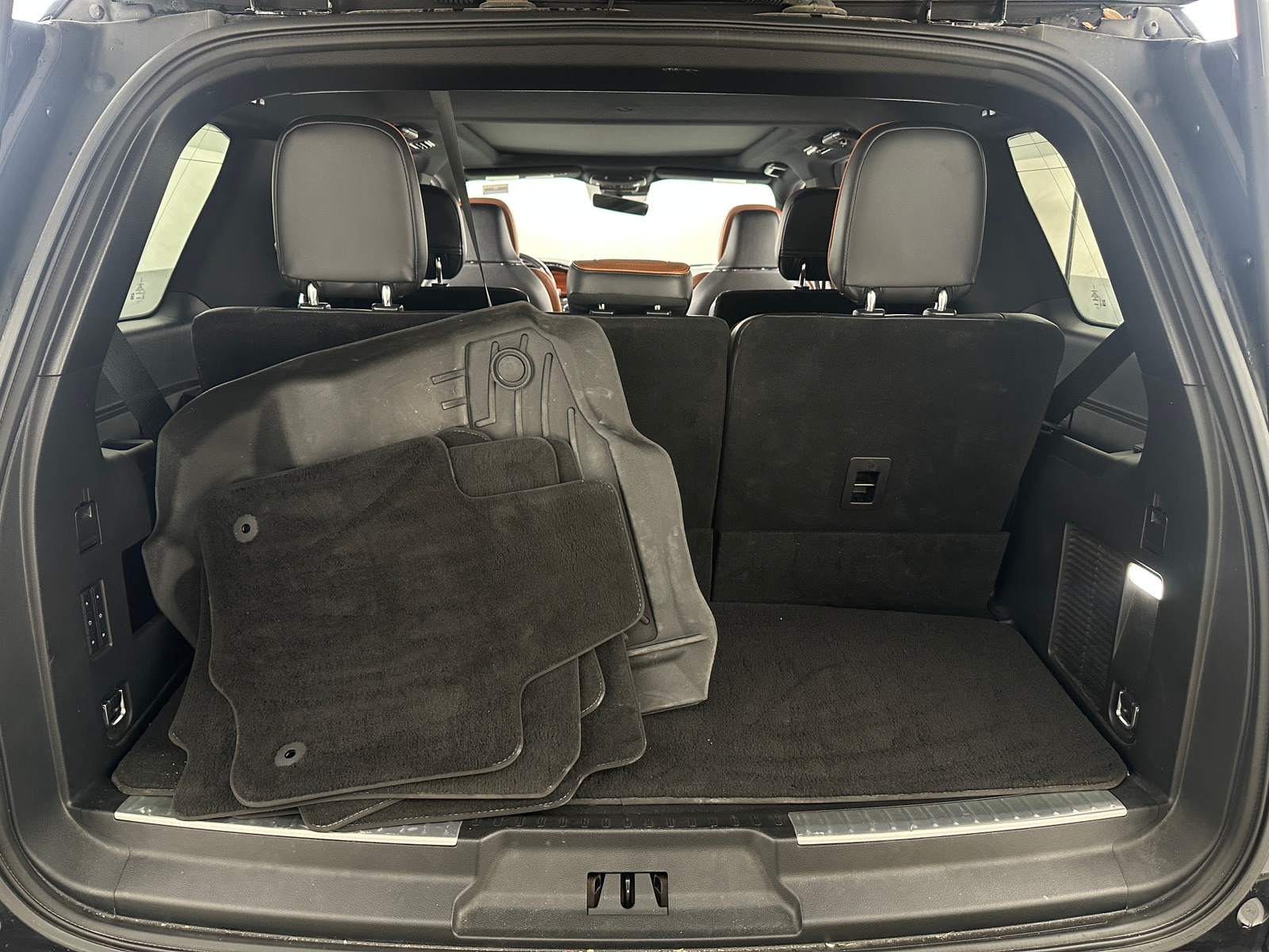 Thumbnail: 2019 Lincoln Navigator - 6