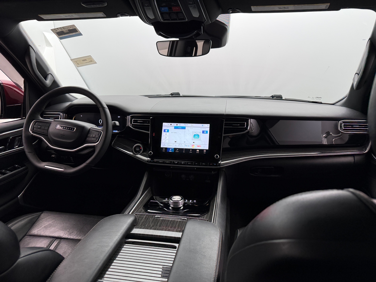 Thumbnail: 2022 Jeep Wagoneer - 2