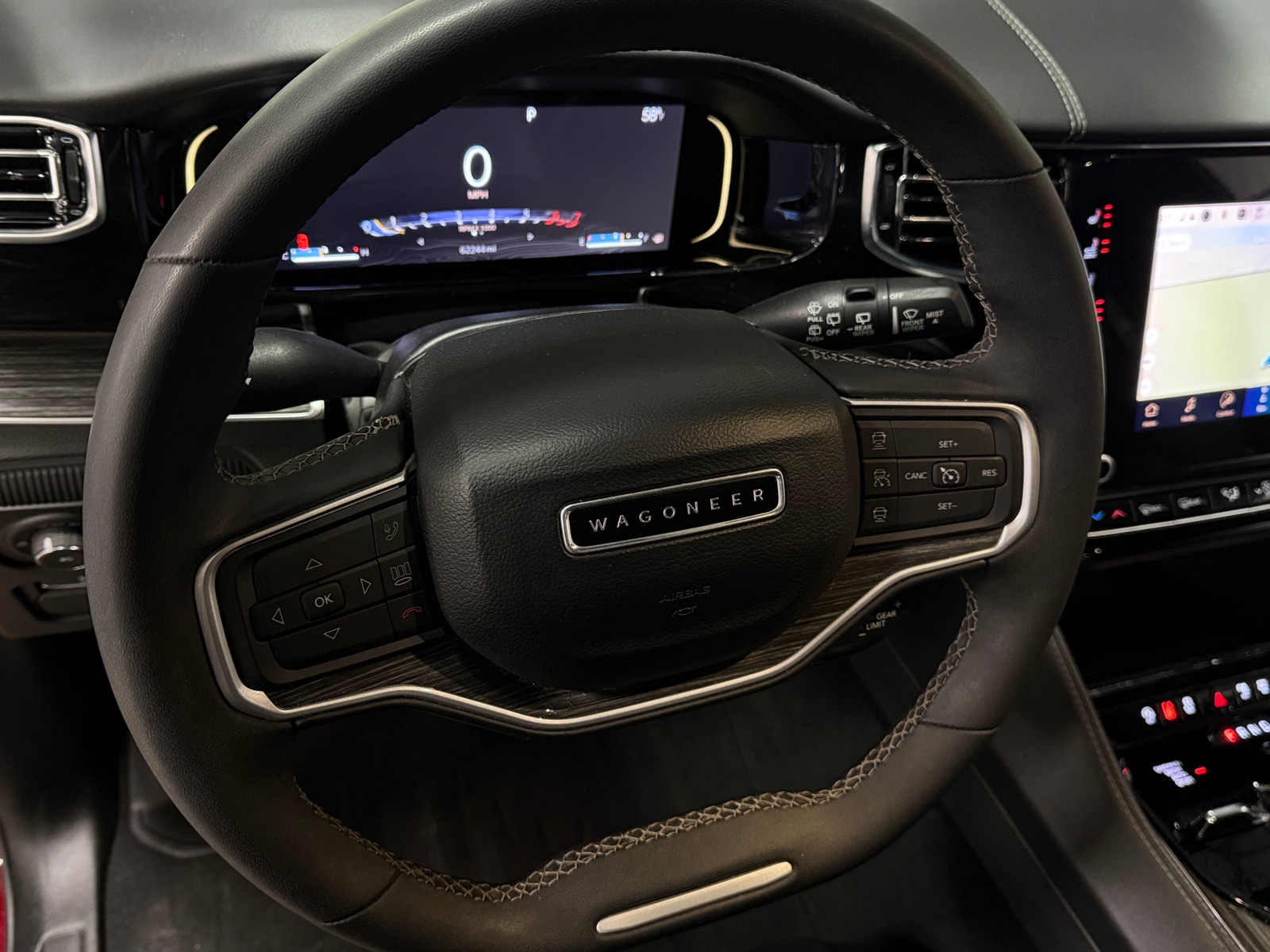 Thumbnail: 2022 Jeep Wagoneer - 4