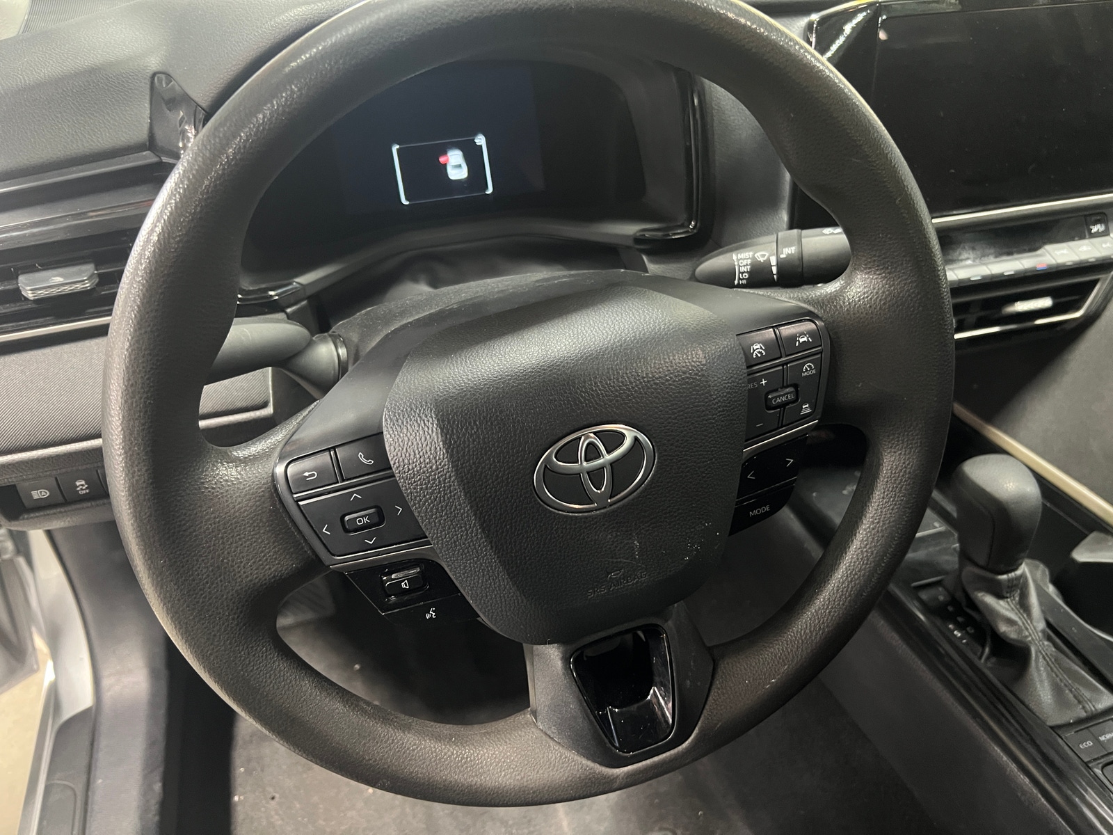 Thumbnail: 2025 Toyota Camry - 5