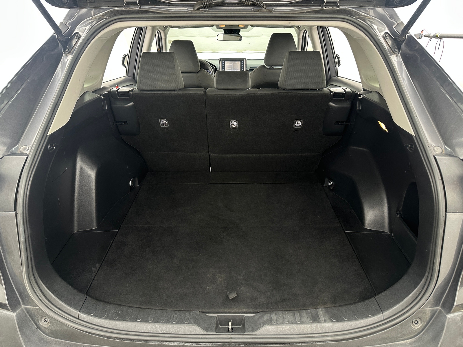 Thumbnail: 2021 Toyota RAV4 - 7