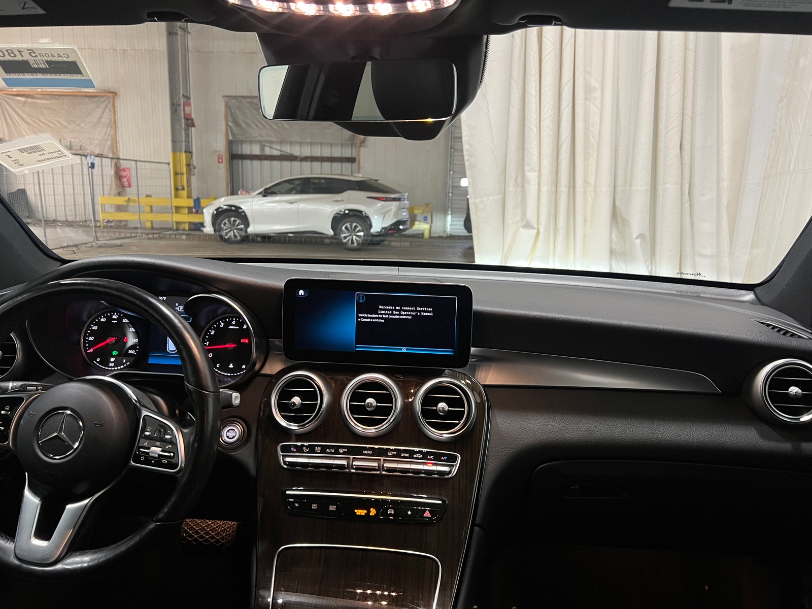 Thumbnail: 2021 Mercedes-Benz GLC - 2