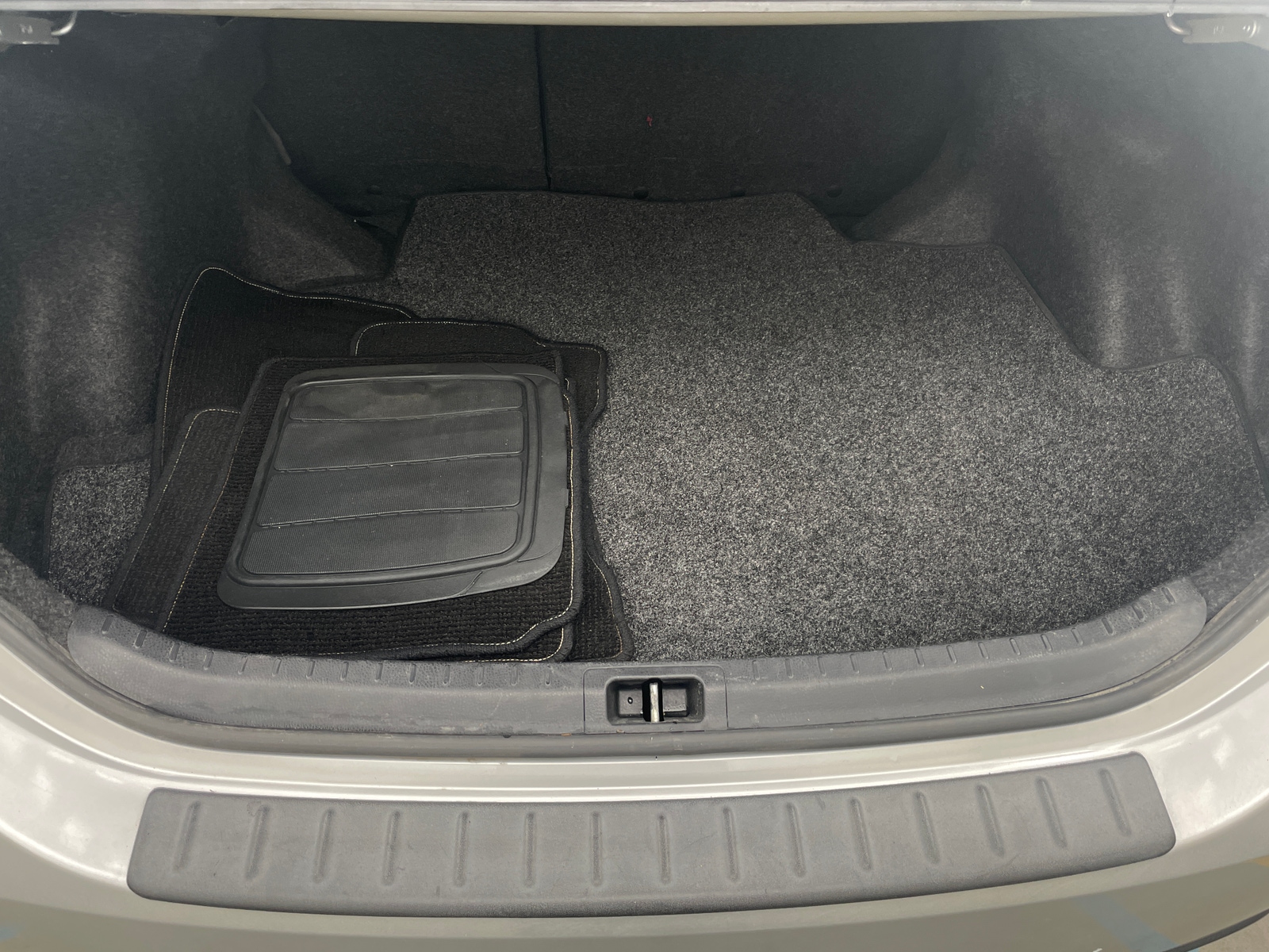 Thumbnail: 2017 Toyota Corolla - 7