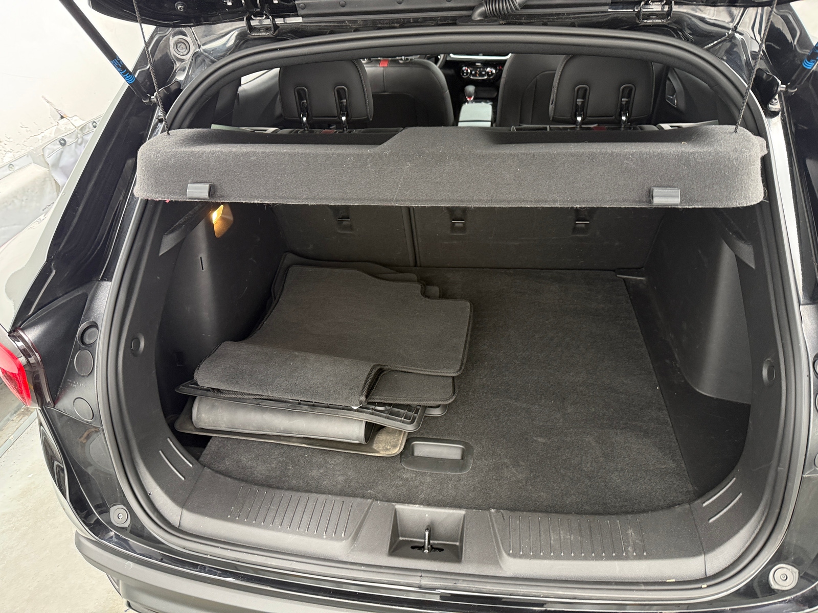 Thumbnail: 2025 Chevrolet Trax - 6