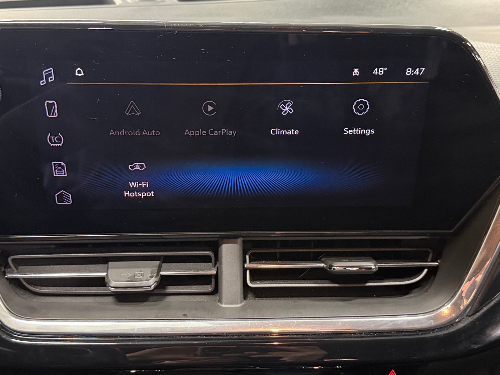 Thumbnail: 2025 Chevrolet Trax - 3