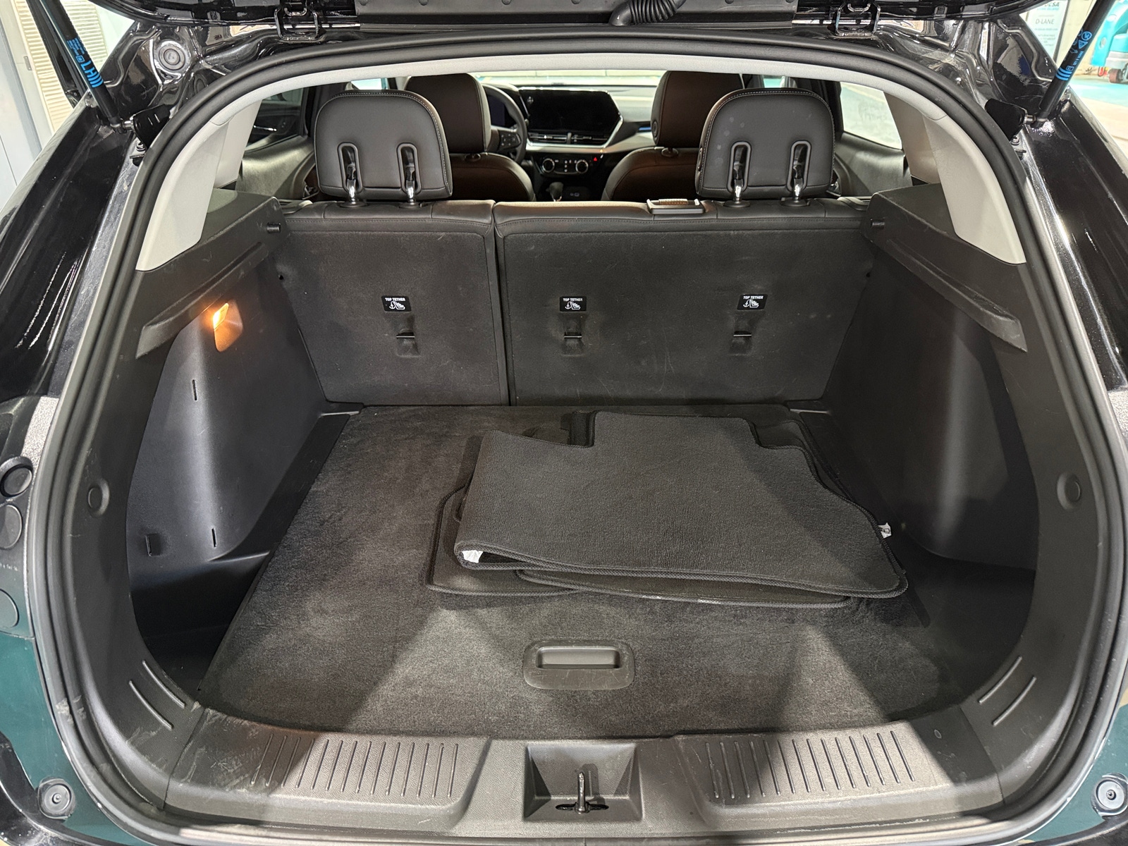 Thumbnail: 2025 Chevrolet Trax - 7