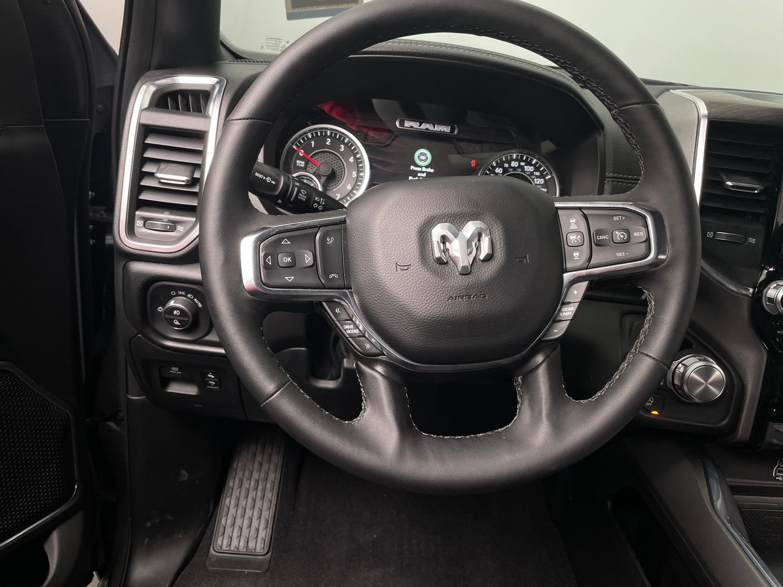 Thumbnail: 2025 RAM 1500 - 4