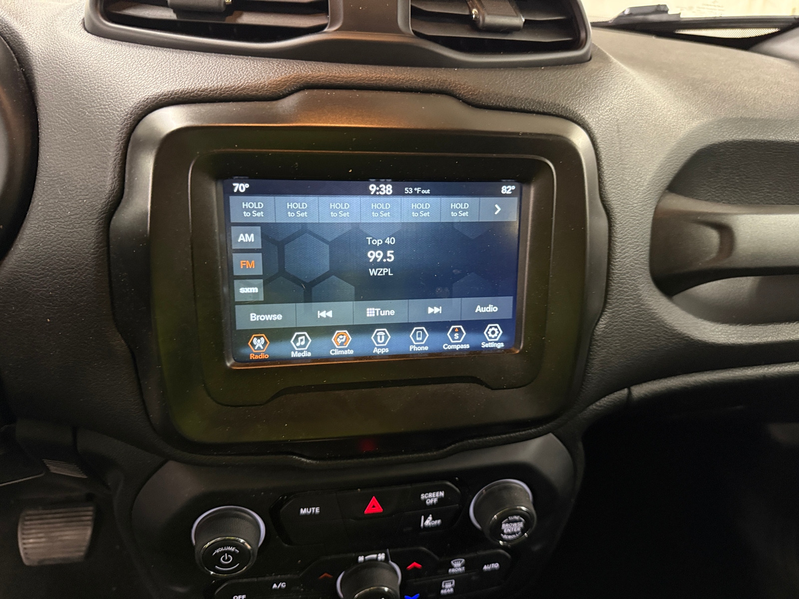 Thumbnail: 2021 Jeep Renegade - 4