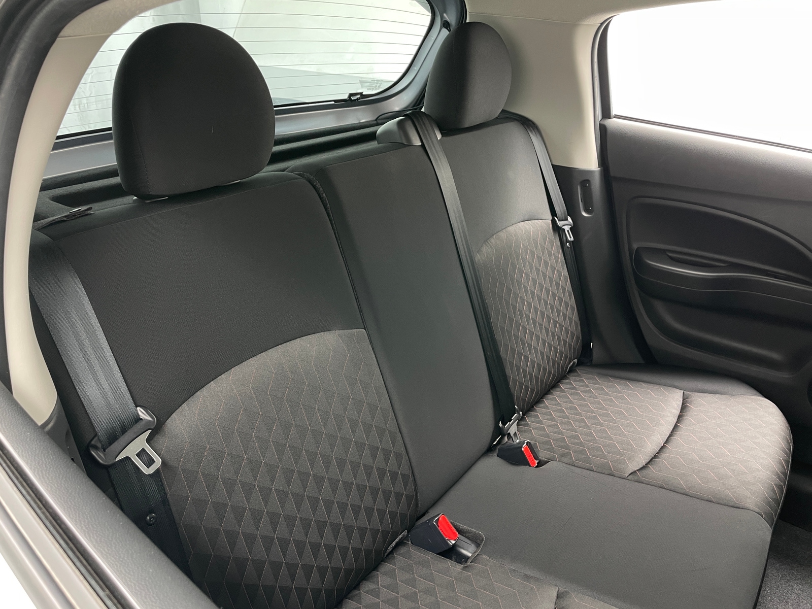 Thumbnail: 2023 Mitsubishi Mirage - 6