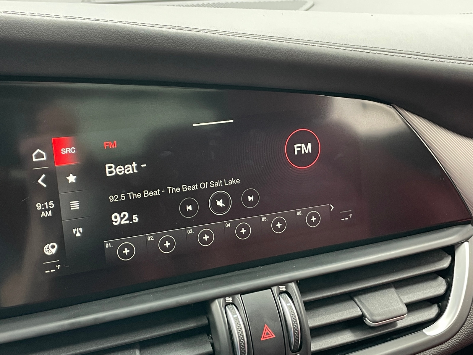 Thumbnail: 2022 Alfa Romeo Giulia - 3