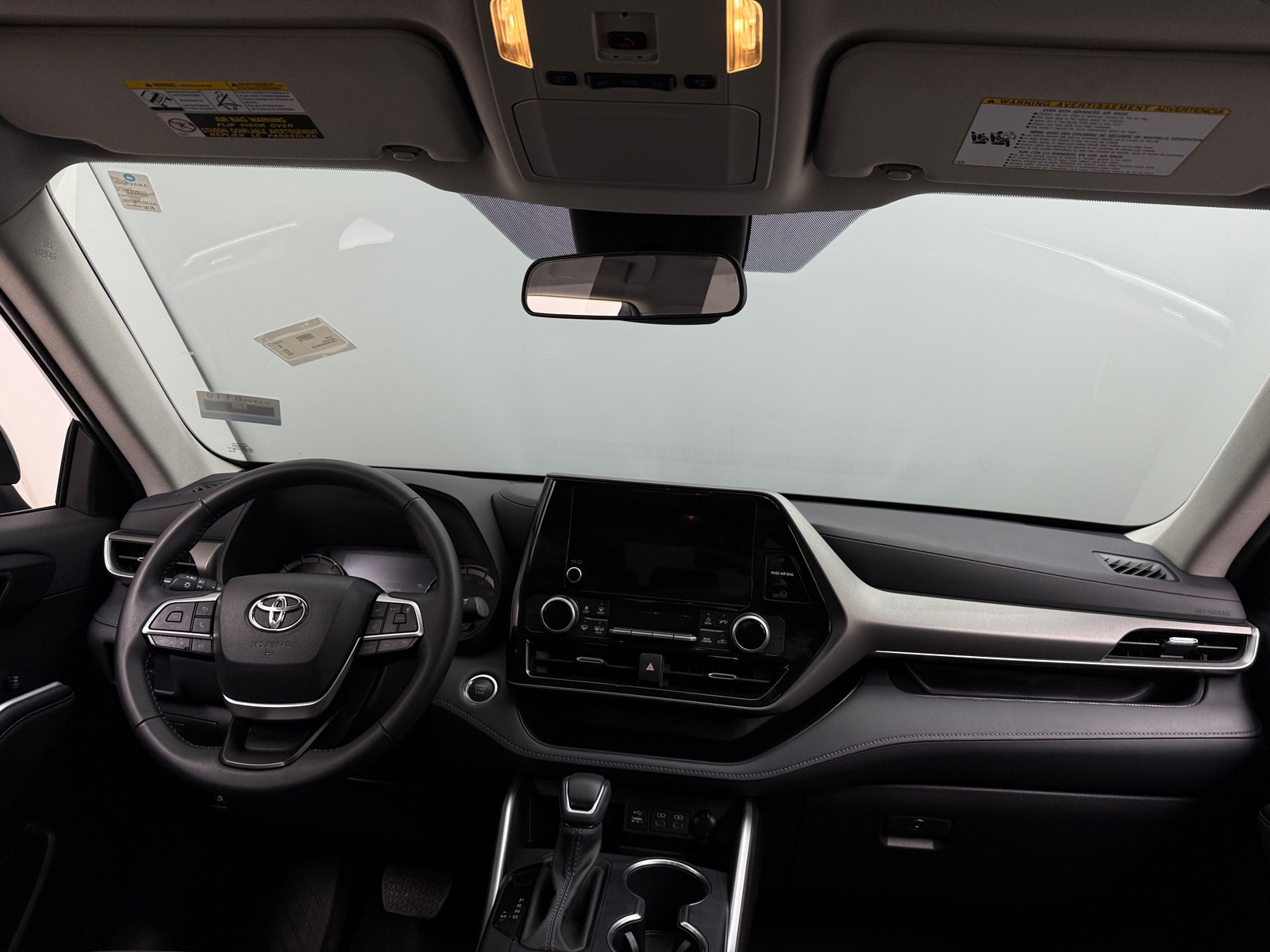 Thumbnail: 2025 Toyota Highlander - 3