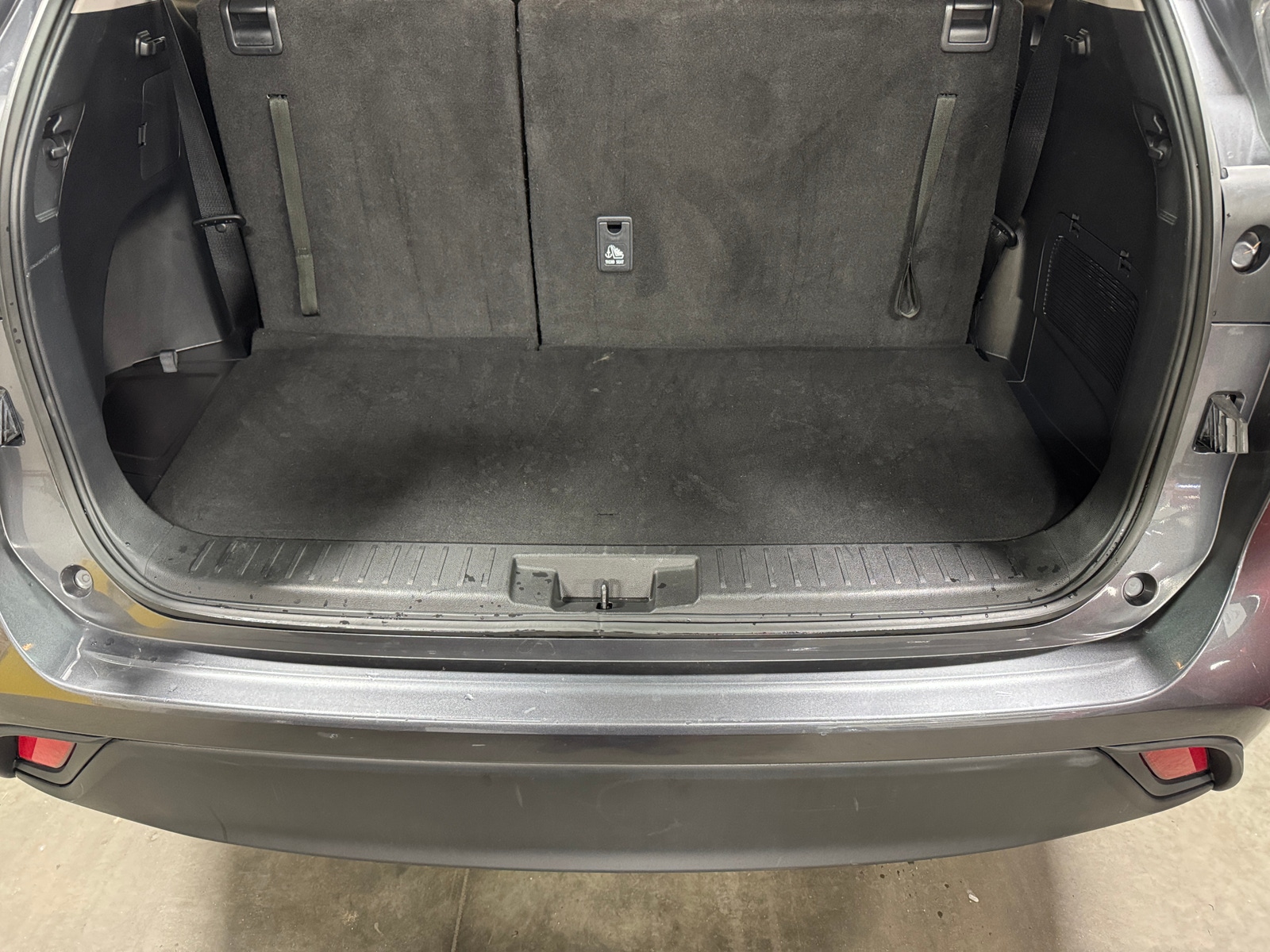 Thumbnail: 2025 Toyota Highlander - 7