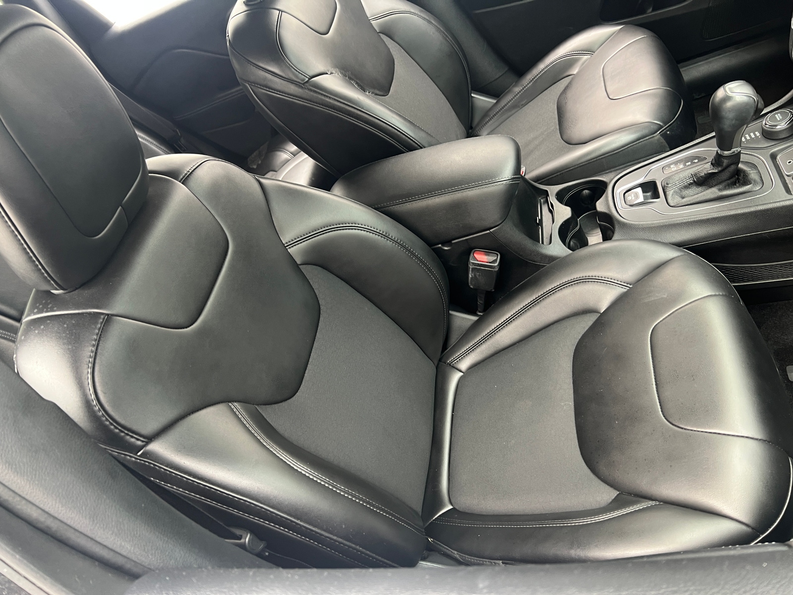 Thumbnail: 2019 Jeep Cherokee - 2