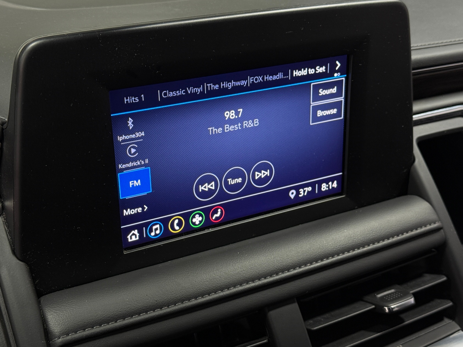 Thumbnail: 2023 Chevrolet Suburban - 4