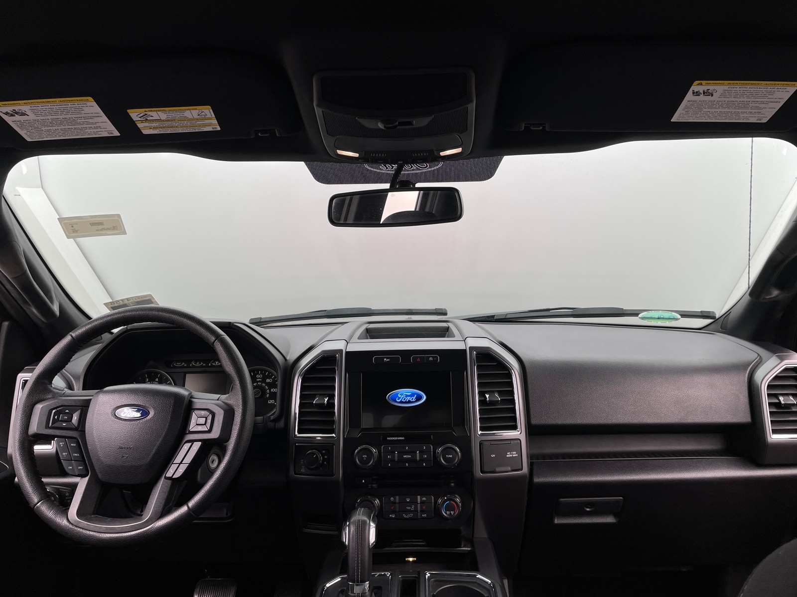 Thumbnail: 2016 Ford Econoline - 3