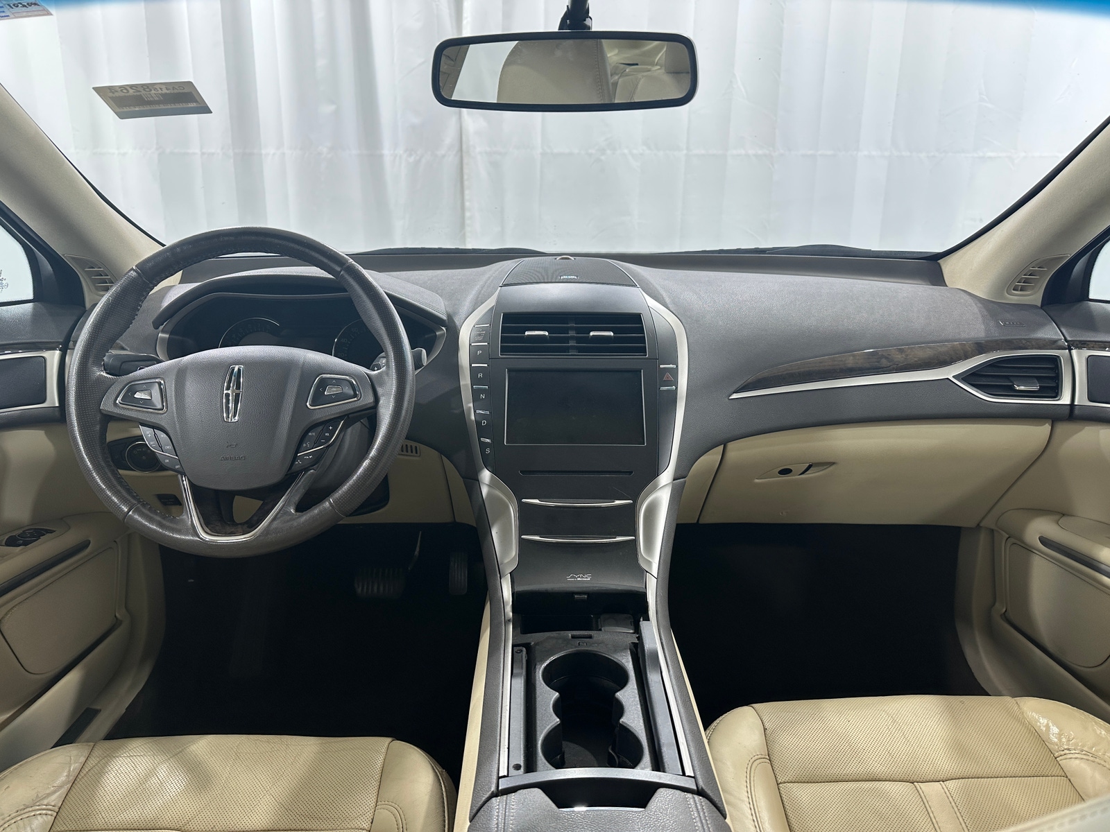 Thumbnail: 2014 Lincoln MKZ - 2