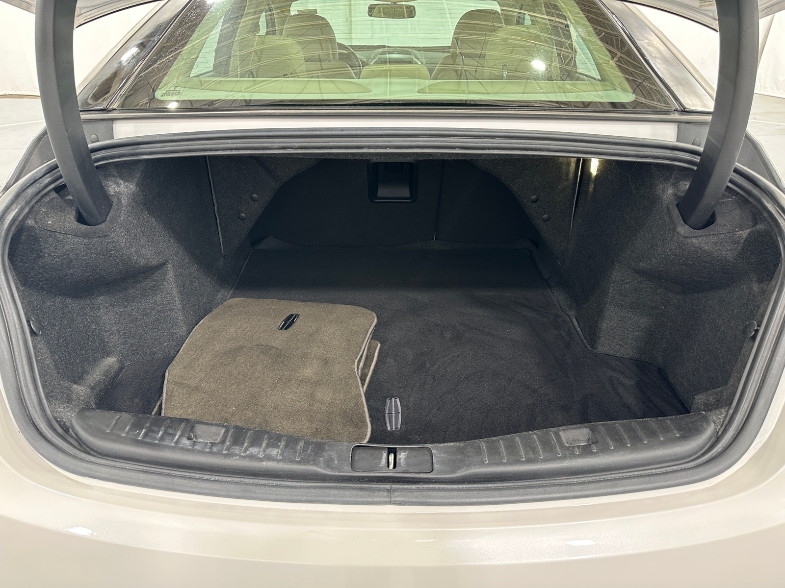 Thumbnail: 2014 Lincoln MKZ - 6