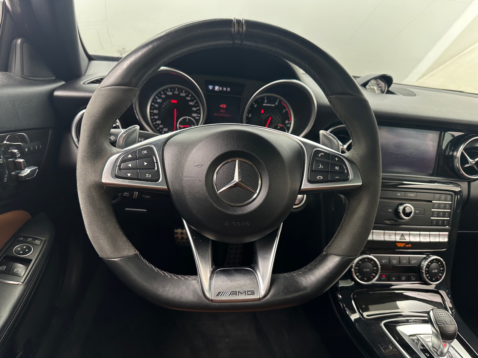 Thumbnail: 2017 Mercedes-Benz SLC - 3