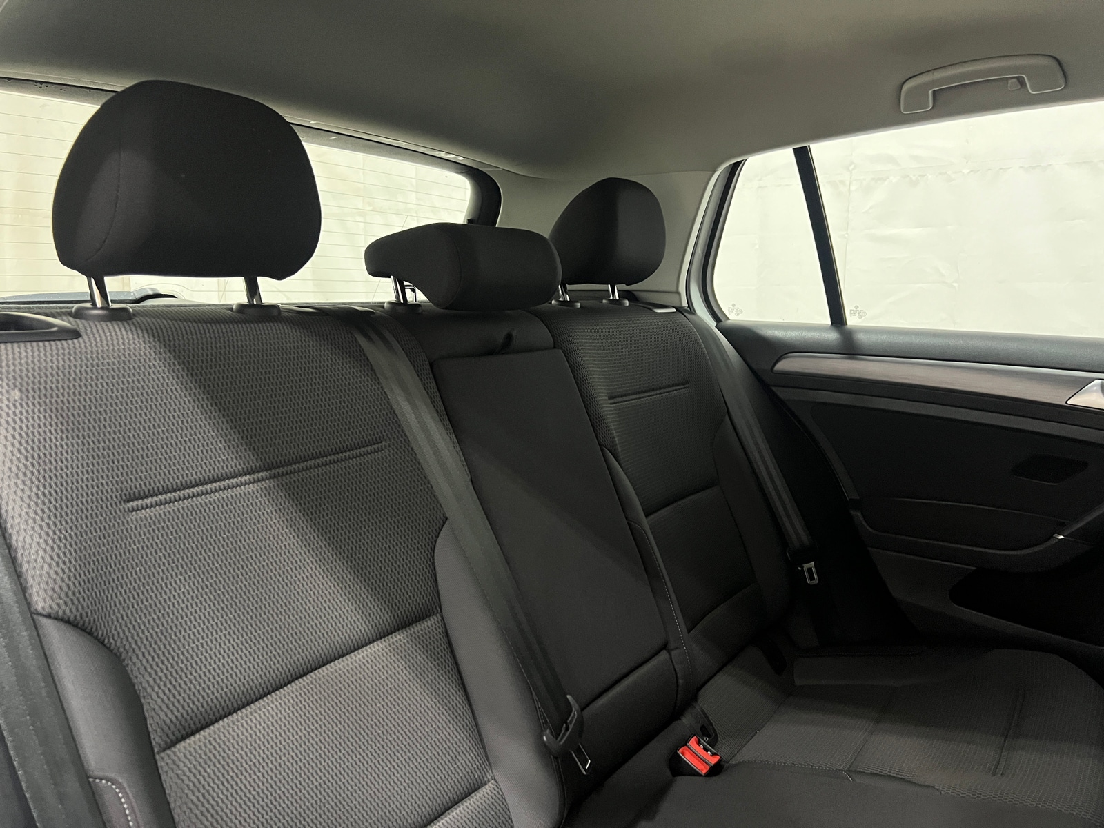 Thumbnail: 2019 Volkswagen e-Golf - 6