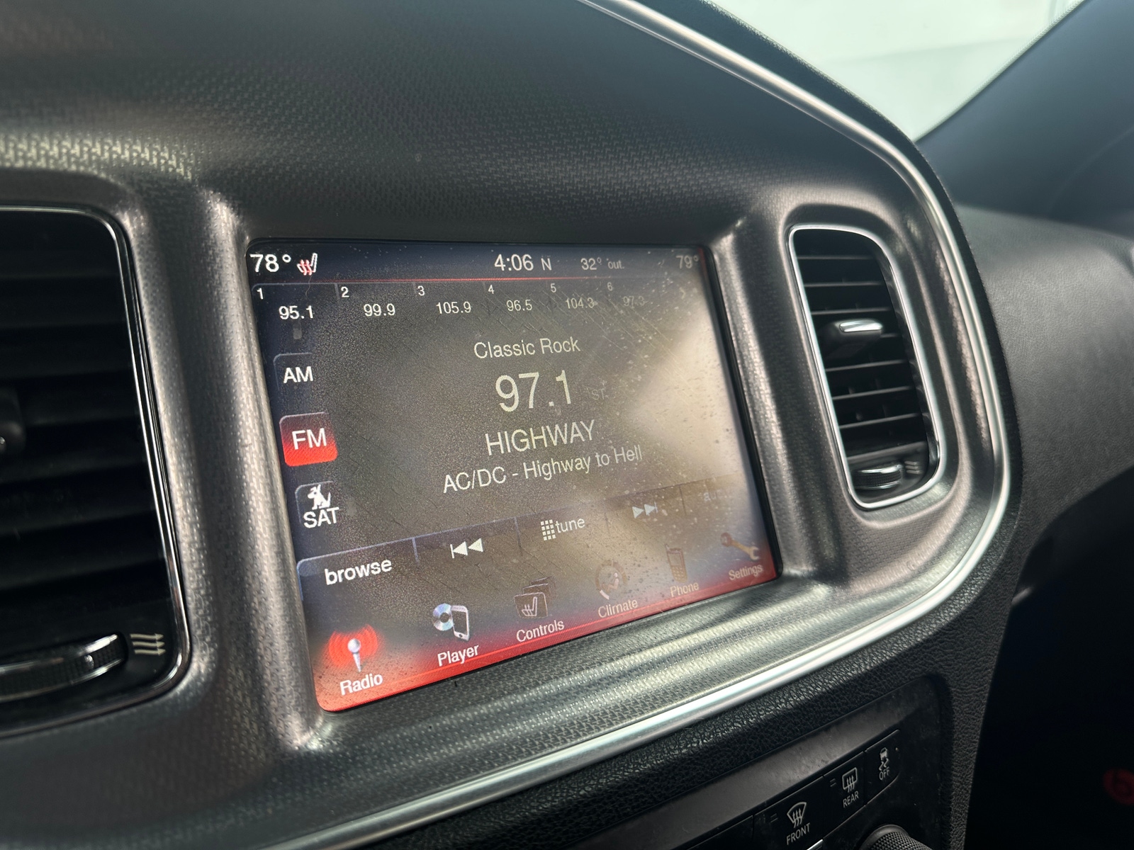 Thumbnail: 2013 Dodge Charger - 4