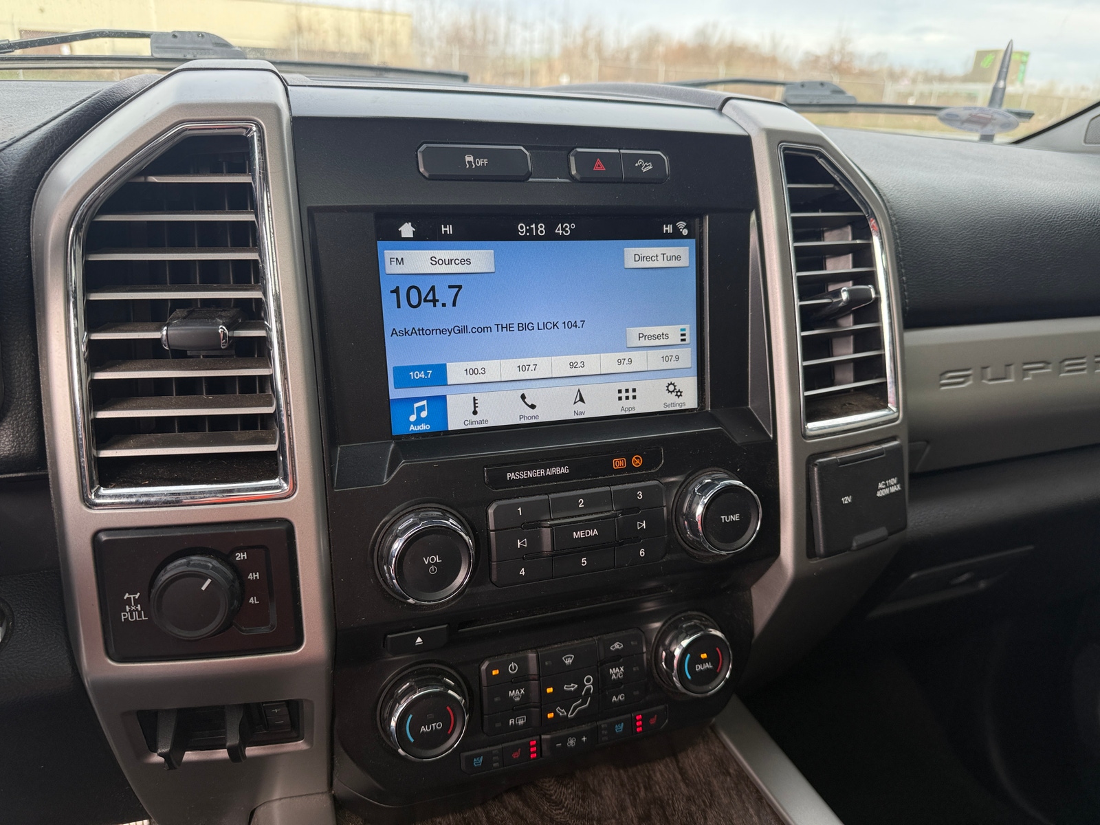 Thumbnail: 2017 Ford Econoline - 3