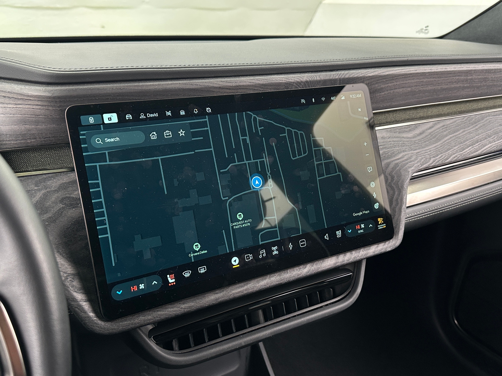 Thumbnail: 2022 Rivian R1S - 3