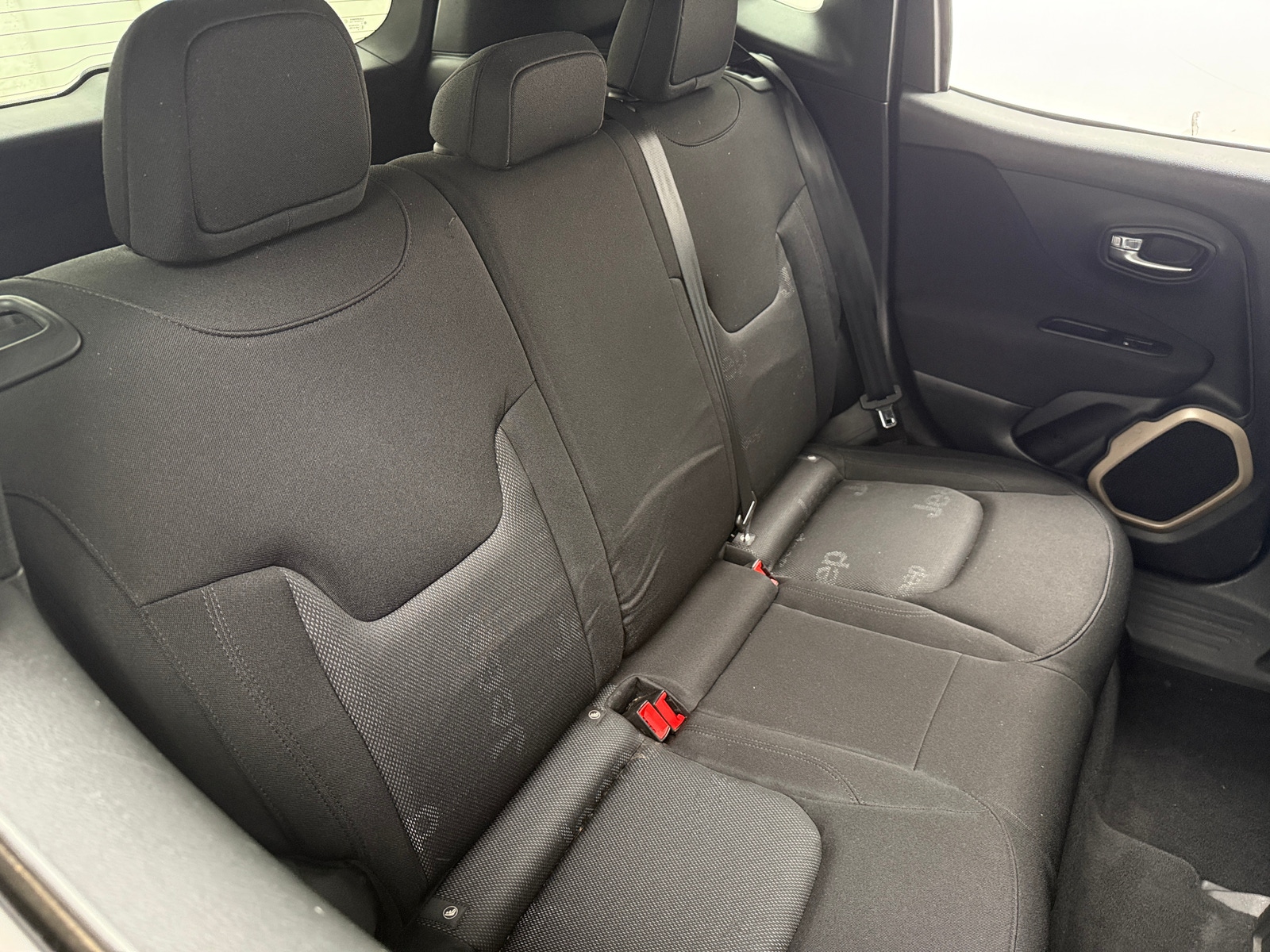 Thumbnail: 2017 Jeep Renegade - 6