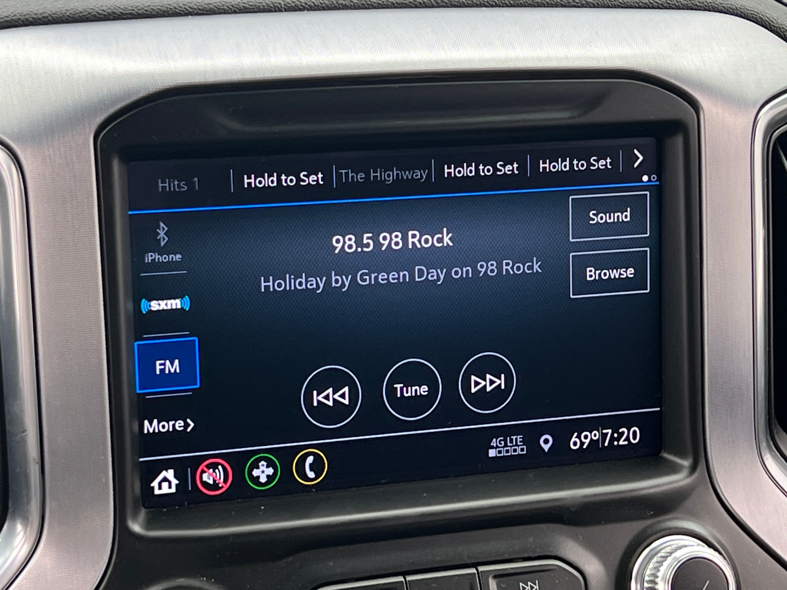 Thumbnail: 2023 GMC Sierra 2500 - 4