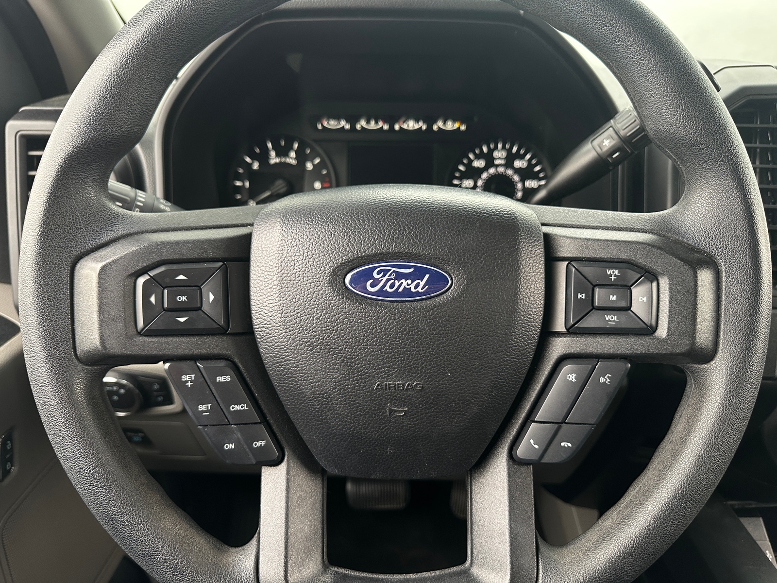 Thumbnail: 2020 Ford Econoline - 5